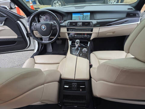 2011 BMW 5 Series 535i