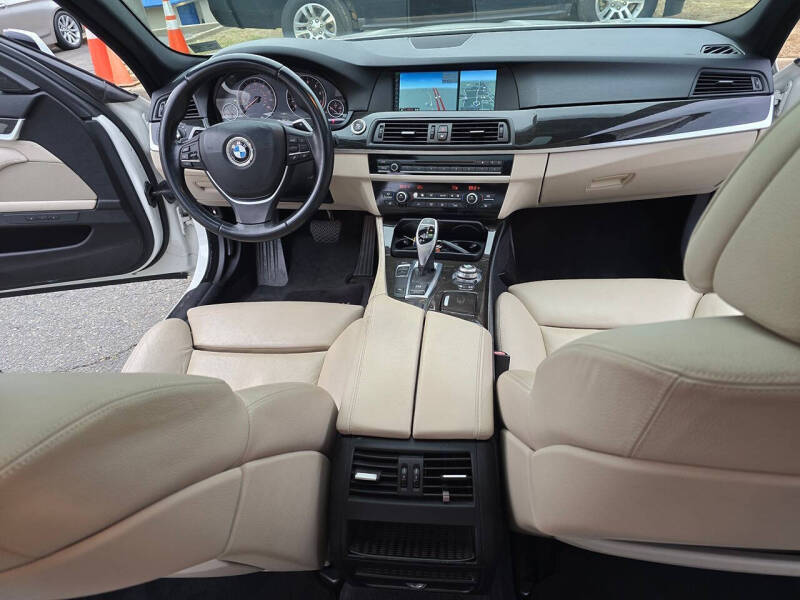 2011 BMW 5 Series 535i