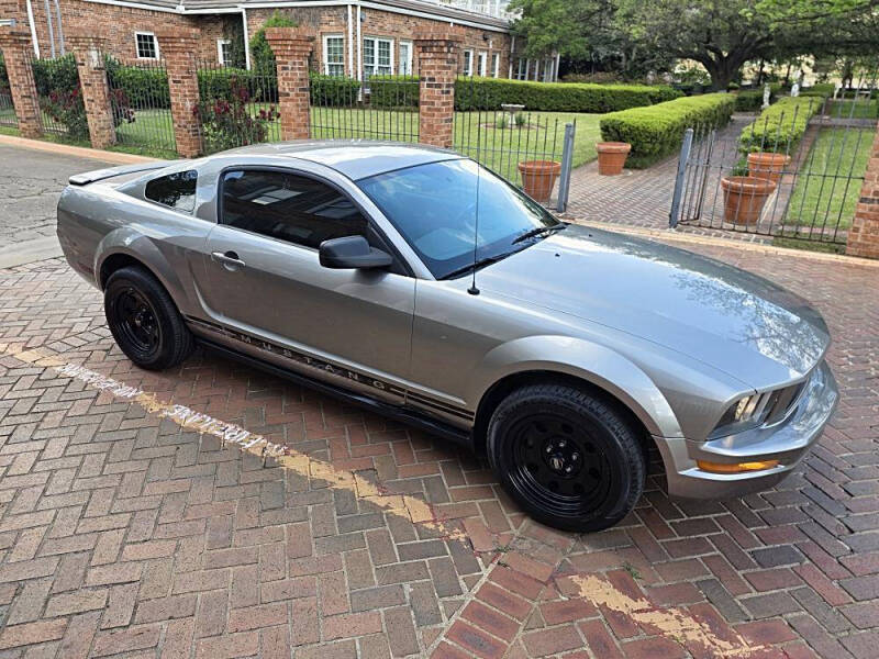 2008 Ford Mustang V6 Deluxe