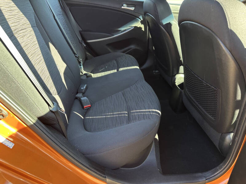 2017 Hyundai Accent SE