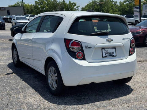 2016 Chevrolet Sonic LT Auto