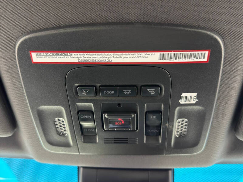 2021 Toyota Avalon XSE Nightshade