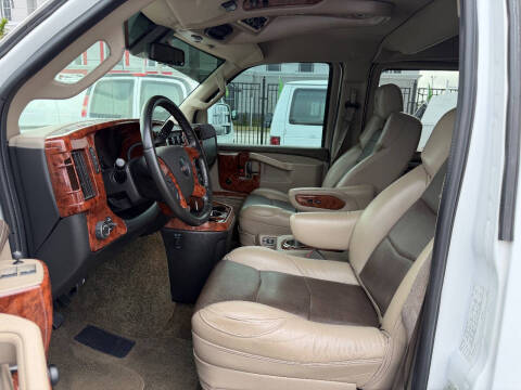 2020 GMC Savana 2500