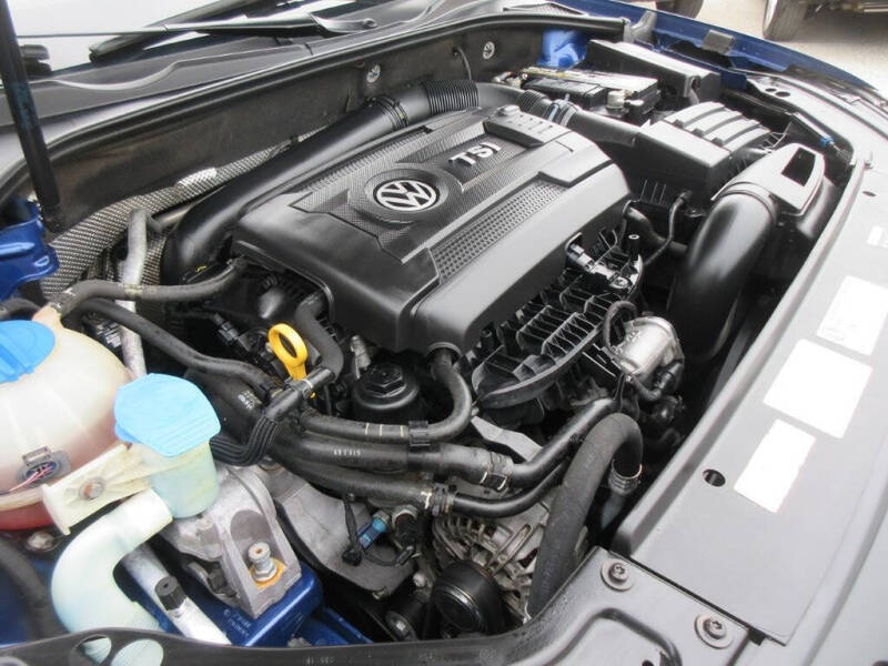 2017 Volkswagen Passat 1.8T SEL Premium