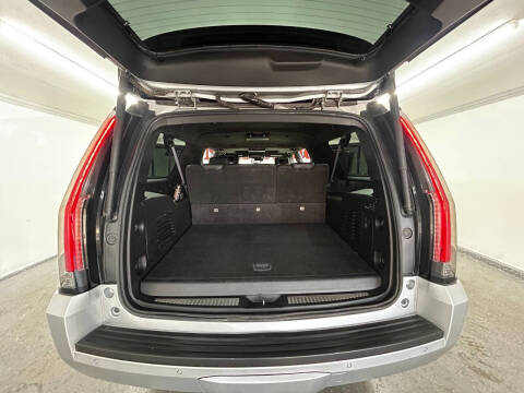 2017 Cadillac Escalade ESV Platinum