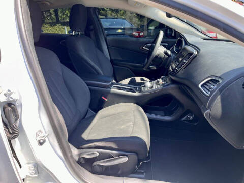 2016 Chrysler 200 Limited