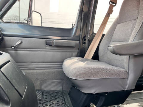1984 RAM VANCHARGER 4X4