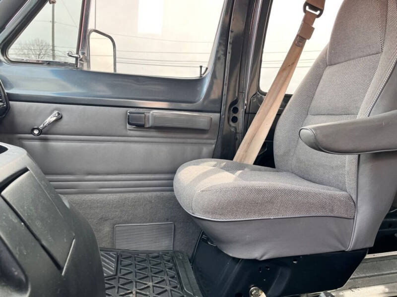 1984 RAM VANCHARGER 4X4