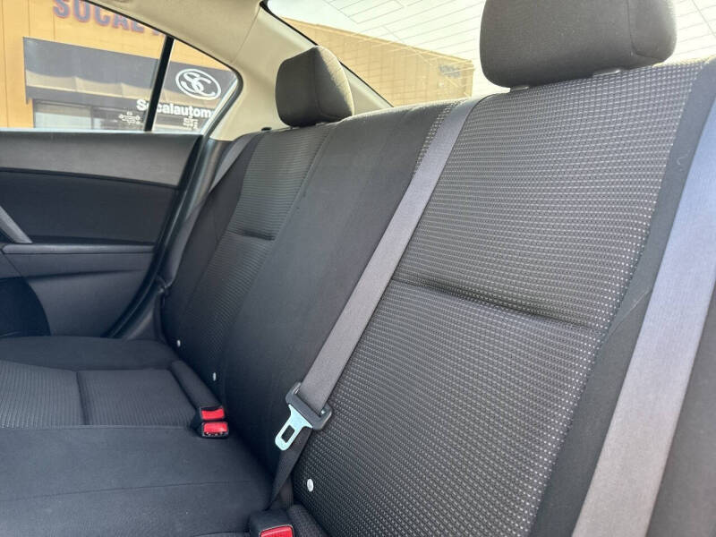 2012 Mazda MAZDA3 i Sport