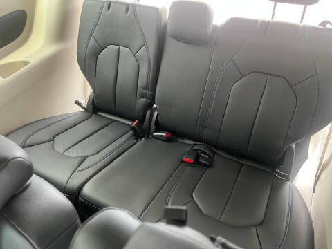 2021 Chrysler Pacifica Touring L