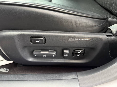 2005 Lexus LS 430