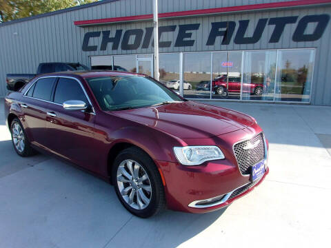 2019 Chrysler 300 for sale at Choice Auto in Carroll IA
