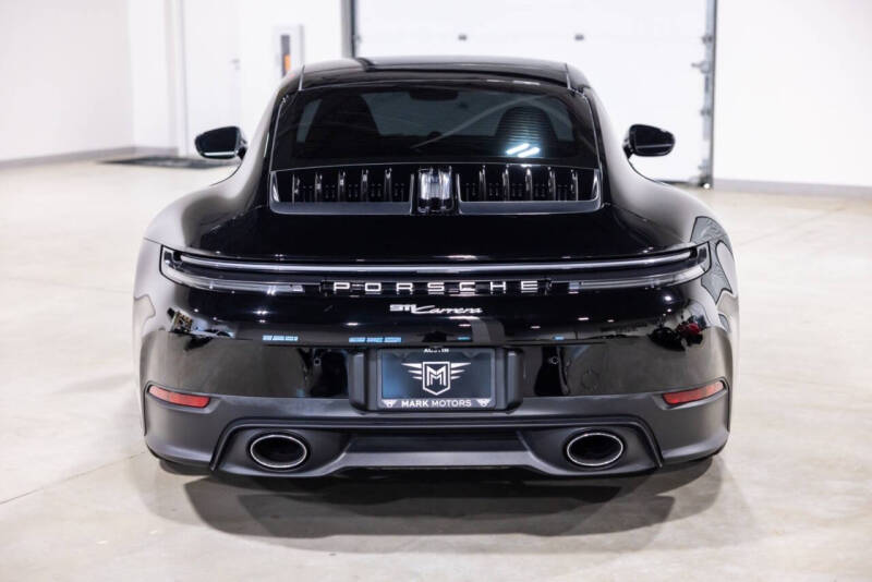2025 Porsche 911 Carrera