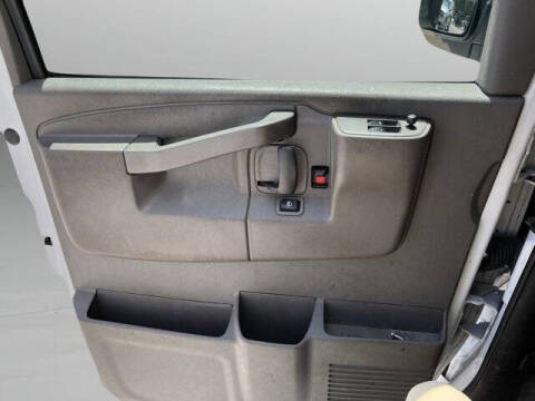 2022 Chevrolet Express 2500