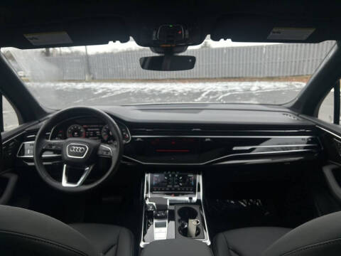 2025 Audi Q7 quattro Premium Plus 55 TFSI