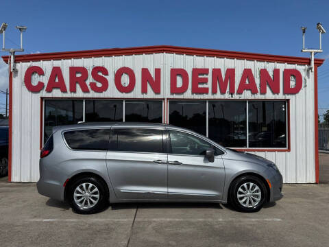 2017 Chrysler Pacifica Touring Plus