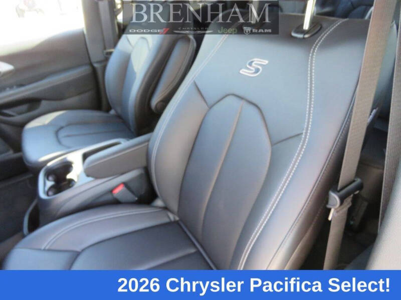 2026 Chrysler Pacifica Select