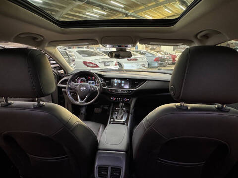 2018 Buick Regal TourX Essence