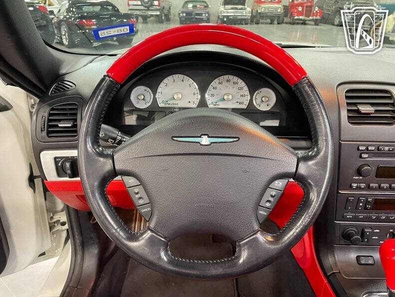 2003 Ford Thunderbird