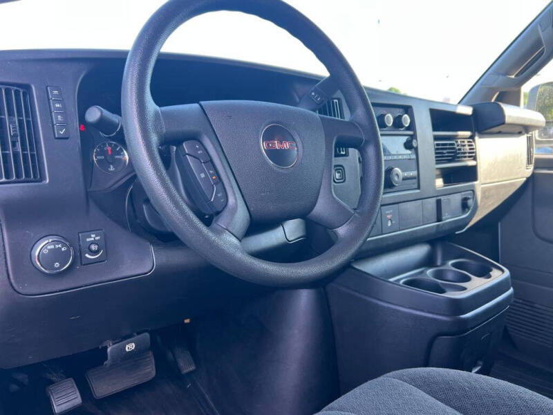 2024 GMC Savana 2500