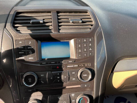 2017 Ford Explorer