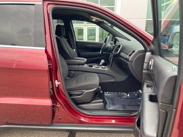 2020 Jeep Grand Cherokee Laredo E