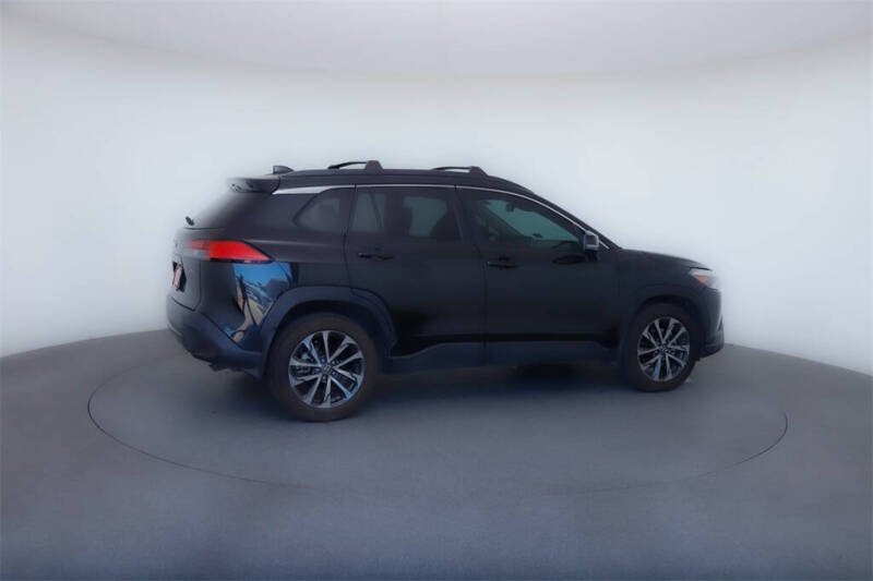 2022 Toyota Corolla Cross XLE