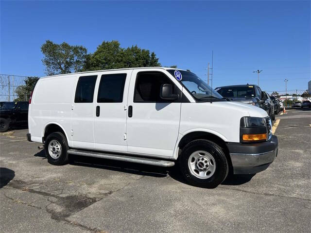 2023 GMC Savana 2500