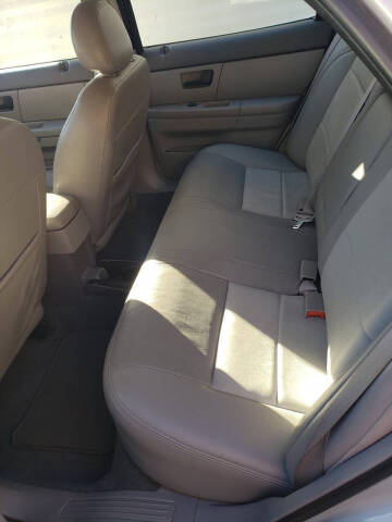 2003 Ford Taurus SEL Deluxe