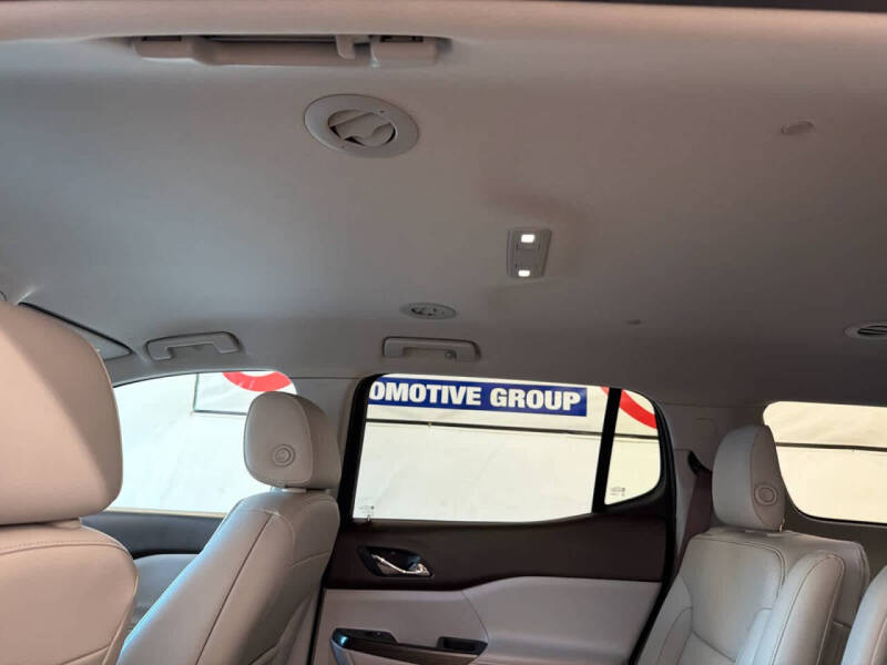 2017 GMC Acadia SLT-1