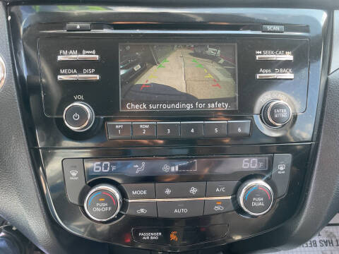 2015 Nissan Rogue SV
