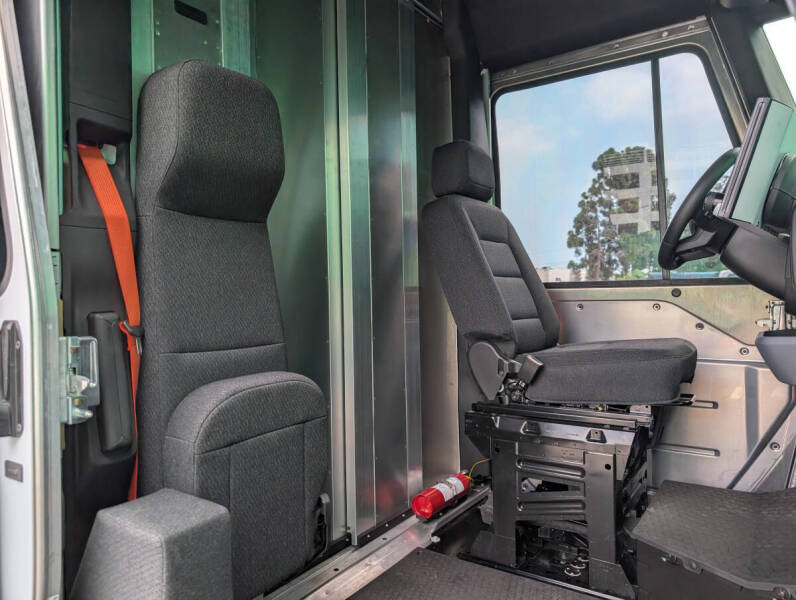 2025 Chevrolet BrightDrop 400