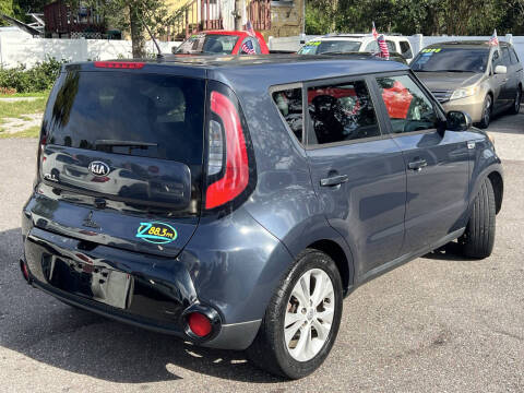 2016 Kia Soul +