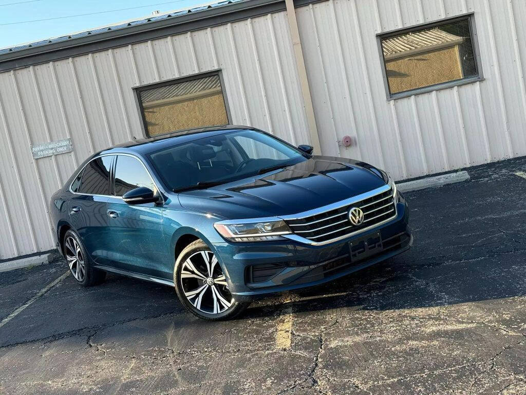 2021 Volkswagen Passat for sale at Autolink in Kansas City, KS