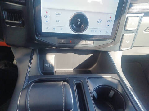 2025 Ford F-150 Lightning Flash