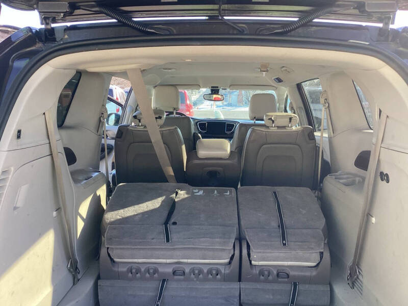 2017 Chrysler Pacifica Touring Plus