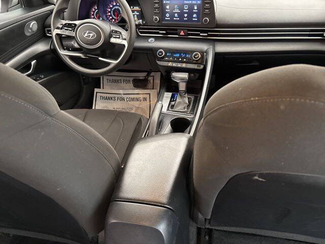 2022 Hyundai Elantra