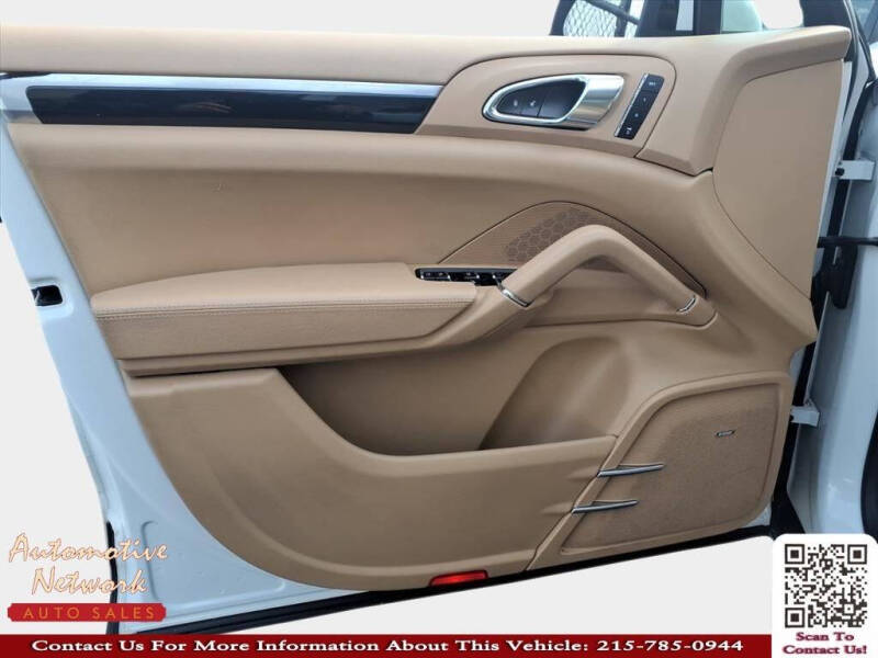 2014 Porsche Cayenne Platinum