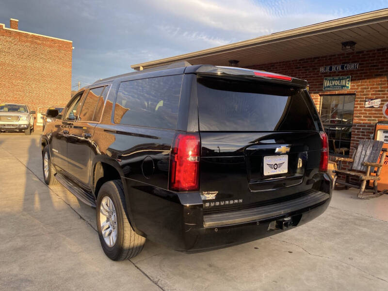 2017 Chevrolet Suburban LS