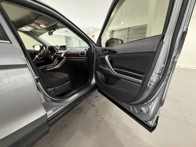2018 Mitsubishi Eclipse Cross LE