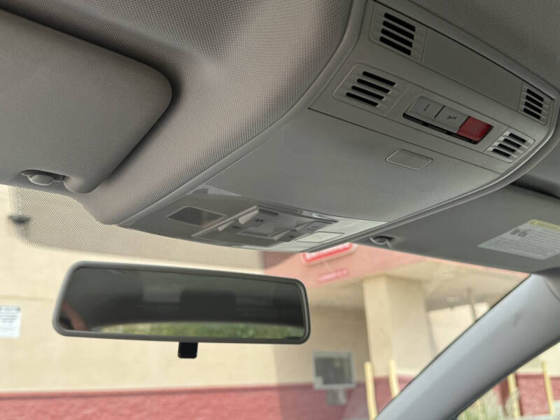 2016 Volkswagen Golf TSI S