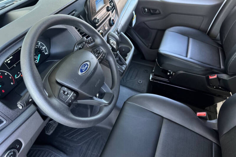 2025 Ford Transit