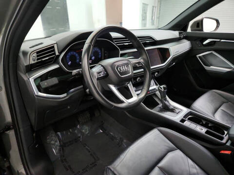 2020 Audi Q3 quattro S line Premium 45 TFSI