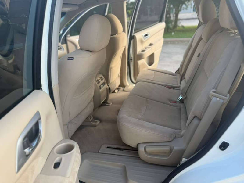 2014 Nissan Pathfinder S