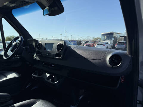 2021 Mercedes-Benz Sprinter 2500