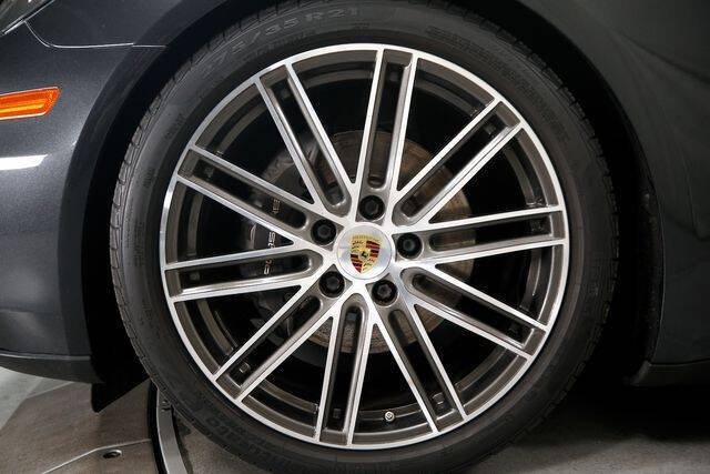 2018 Porsche Panamera 4 Executive