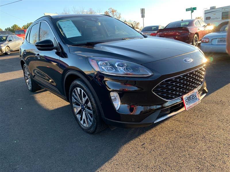 2020 Ford Escape Titanium