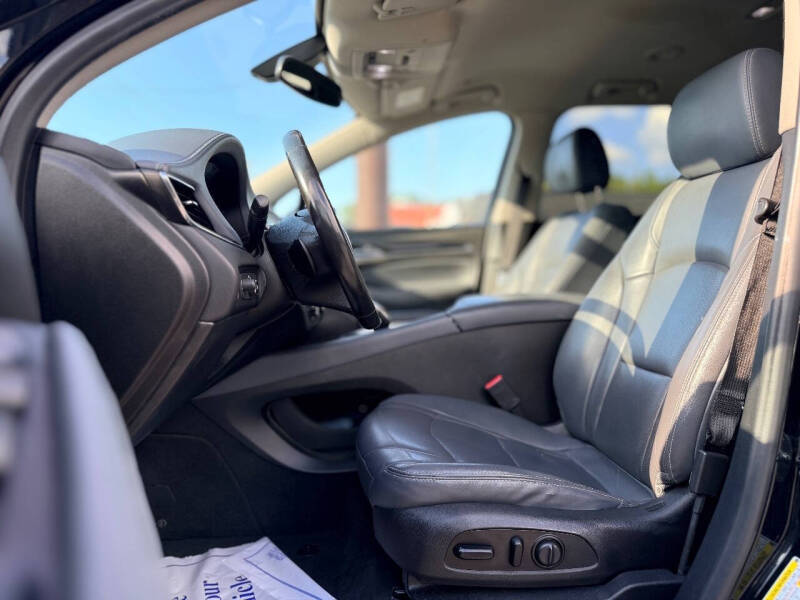 2020 Buick Enclave Essence