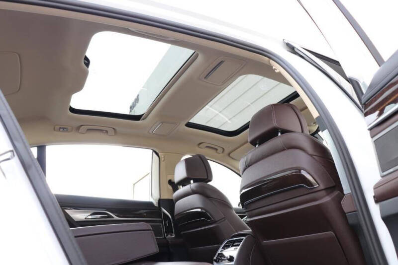 2016 BMW 7 Series 740i