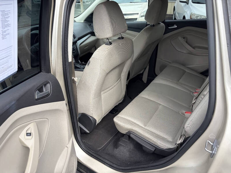 2017 Ford Escape SE
